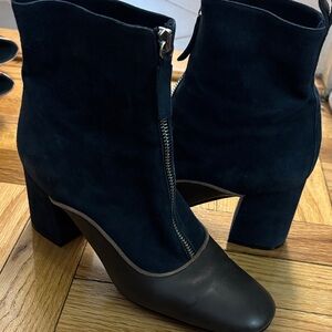 Chic Navy Heeled Boots